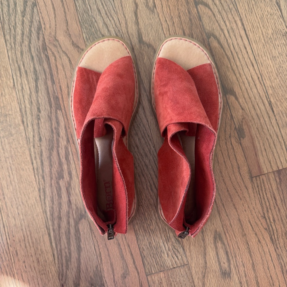 Born burnt orange zip up sandals - Picture 2 of 5